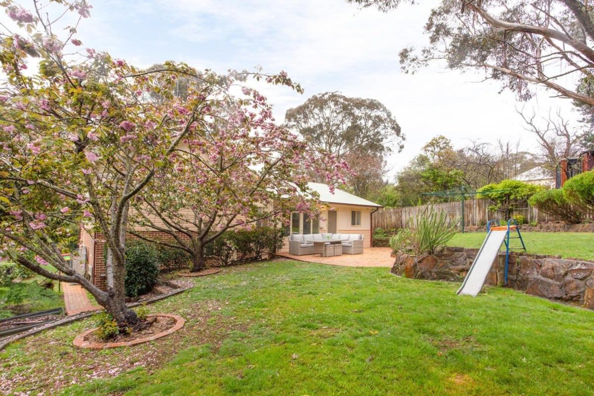 Stunning Katoomba Home With Lush Garden&Playground Екстериор снимка